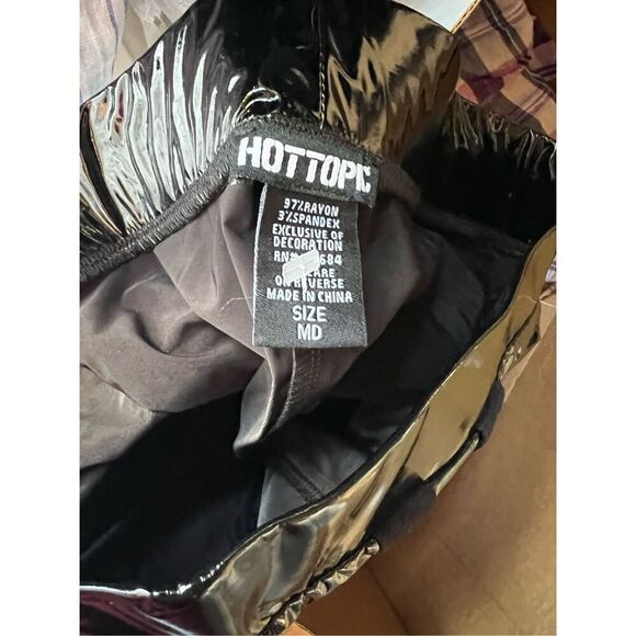 Hot Topic Faux Leather Lace-Up Leggings Size Medium New - Picture 5 of 7